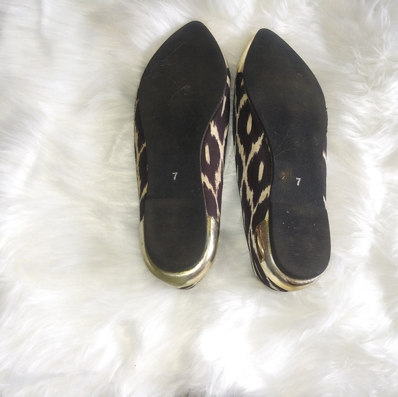 Flats - Picture 2 of 4